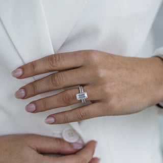 Glamorous moissanite engagement rings