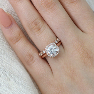 Moissanite ring size tips and considerations, guide