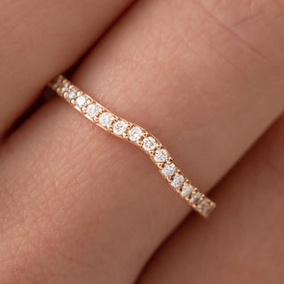 0-37-ct-round-shaped-moissanite-curved-wedding-band