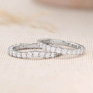 round-shaped-moissanite-semi-eternity-wedding-band