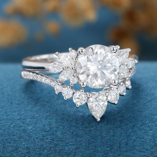 round-shaped-moissanite-cluster-bridal-set