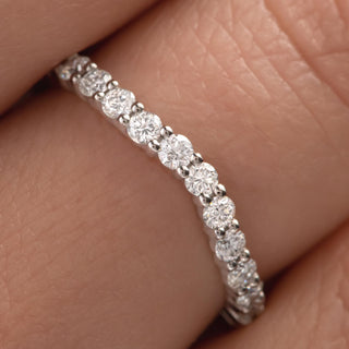 0-63-ct-round-shaped-moissanite-semi-eternity-wedding-band