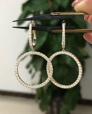 round-cut-moissanite-hoop-earrings