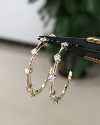 round-cut-moissanite-open-hoop-earrings