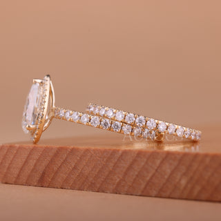 1.0CT Pear Cut Halo Pave Setting Moissanite Bridal Ring Set