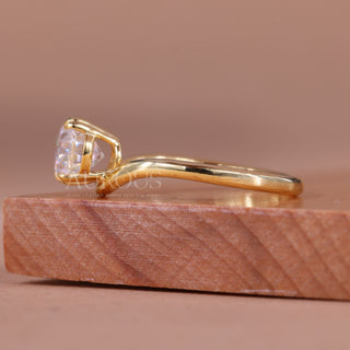 1.50CT East-West Oval Cut Curved Moissanite Engagement Ring