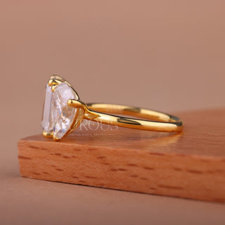 2.0CTW Emerald & Pear Cut Toi Et Moi Engagement Ring