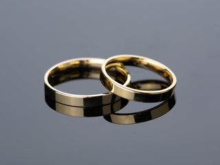 3.0MM Classic Flat Wedding Band For Women in Solid Gold