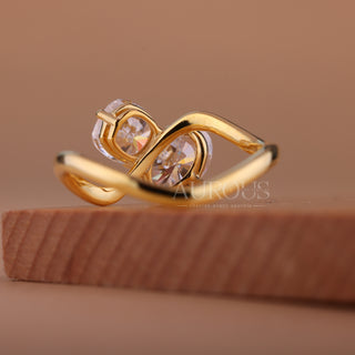 Oval & Cushion Cut Unique Curved Toi Et Moi Engagement Ring