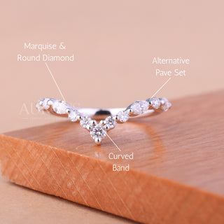 Round & Marquise Cut Curved Moissanite Wedding Band