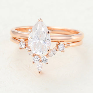 pear-moissanite-solitaire-bridal-ring-set-2