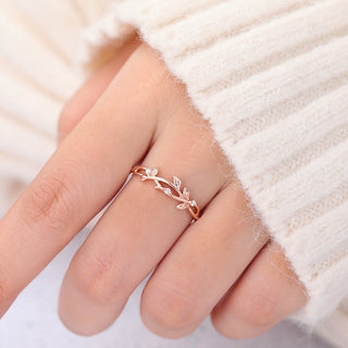 round-shaped-moissanite-twig-style-wedding-band