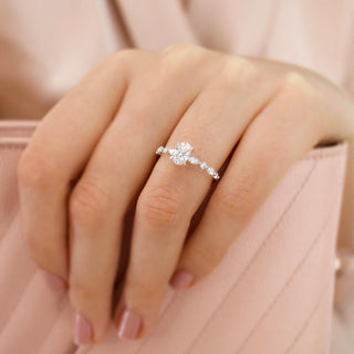 oval-shaped-moissanite-solitaire-style-engagement-ring