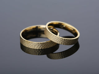 4.0MM Classic Flat Wedding Hammered Band For Women in Solid Gold