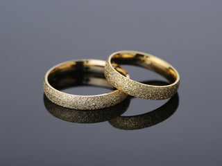 4.0MM Classic Dome Wedding Stardust Band For Women in Solid Gold