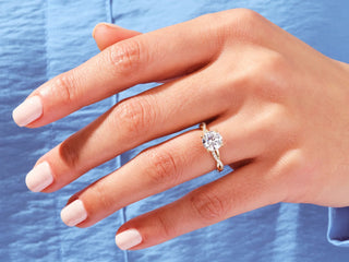 1.0CT Round Cut Diamond Twisted Pave Setting Moissanite Engagement Ring