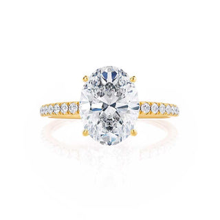 oval-shaped-moissanite-solitaire-engagement-ring-2