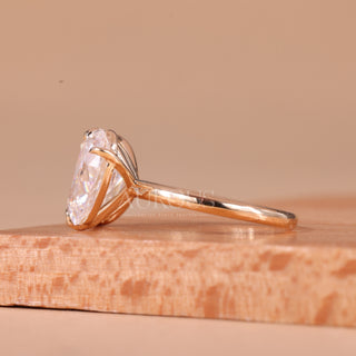 2.0CTW Emerald & Pear Cut Diamond Toi Et Moi Engagement Ring