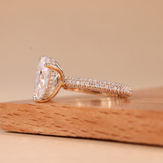 2.0CTW Emerald & Pear Cut Diamond Toi Et Moi Engagement Ring