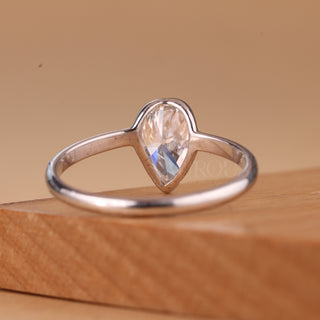 1.0CT Pear Cut Diamond Solitaire Moissanite Engagement Ring