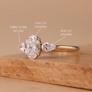 1.0CT Oval Cut Three Stone Moissanite Engagement Ring