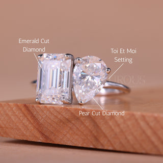 2.0CTW Emerald & Pear Cut Diamond Toi Et Moi Engagement Ring