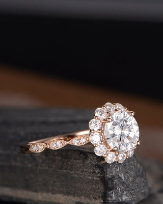 round-cut-halo-moissanite-engagement-ring-3