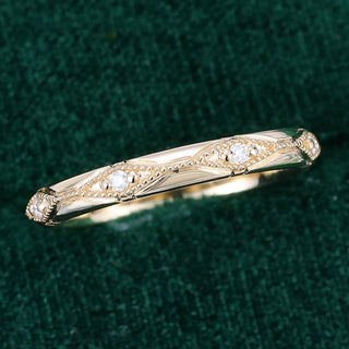 0-07-ct-round-moissanite-vintage-style-wedding-band