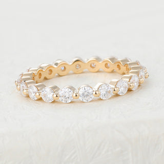 round-shaped-moissanite-full-eternity-wedding-band