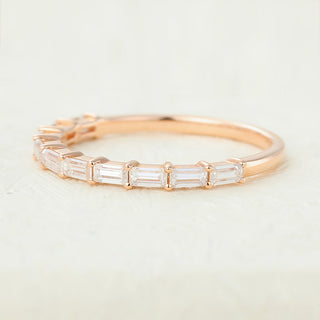 baguette-shaped-moissanite-bar-style-wedding-band