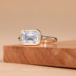 bezel setting engagement ring, bezel diamond ring, gold bezel set ring, white gold bezel setting ring