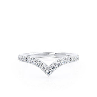 round-shaped-moissanite-curved-style-wedding-band-3