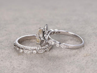 1-0-ct-cushion-floral-style-moissanite-bridal-ring-set