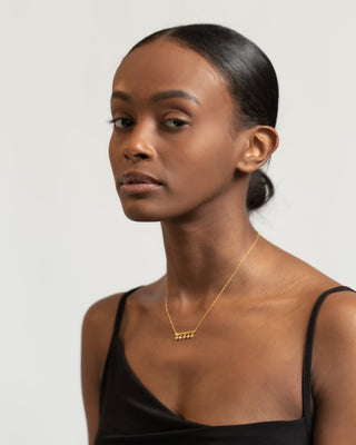 bezel-set-round-cut-diamond-bar-necklace-for-her