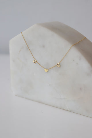custom-initial-letter-necklace-for-women-in-14k-gold
