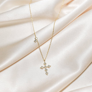 cross-round-cut-diamond-necklace-gift-for-women