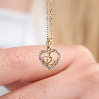 round-cut-diamond-hearts-necklace-for-women