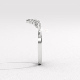 Round Diamond Curved Style Vintage Moissanite Wedding Band