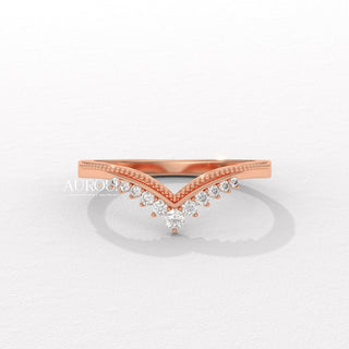 Round Diamond Curved Style Vintage Moissanite Wedding Band