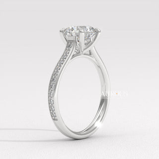 gold twisted band with diamond, modern round diamond ring, round diamond split shank ring, petite round diamond ring, artistic round cut ring design, luxury round cut gold ring, round diamond ring for her, gold engagement ring classic style