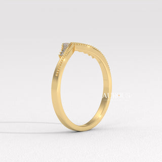 Round Diamond Curved Style Vintage Moissanite Wedding Band