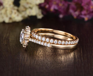 round-halo-pave-moissanite-bridal-ring-set