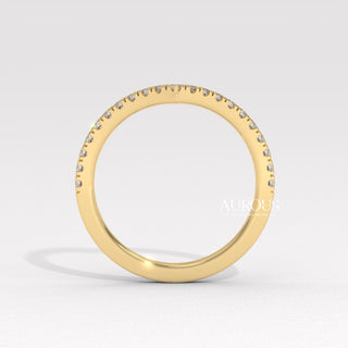 Round Diamond Curved Style Moissanite Wedding Band