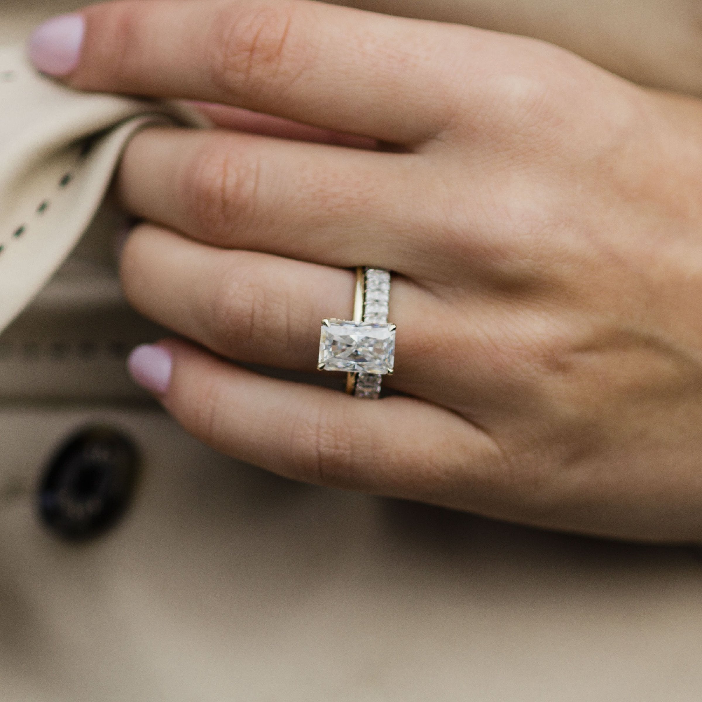 Wedding band to go deals with radiant cut solitaire