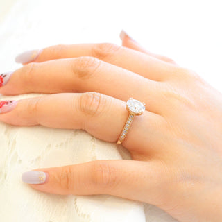 2 carat moissanite engagement ring