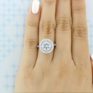 Moissanite wedding ring alternatives