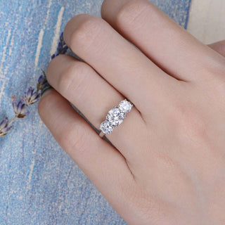 Moissanite ring engraving inspirations and options, guide