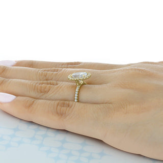 Moissanite engagement ring buying guide