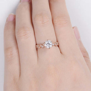 Moissanite ring personalization concepts and benefits, guide
