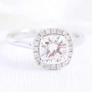 Moissanite wedding jewelry for beach wedding